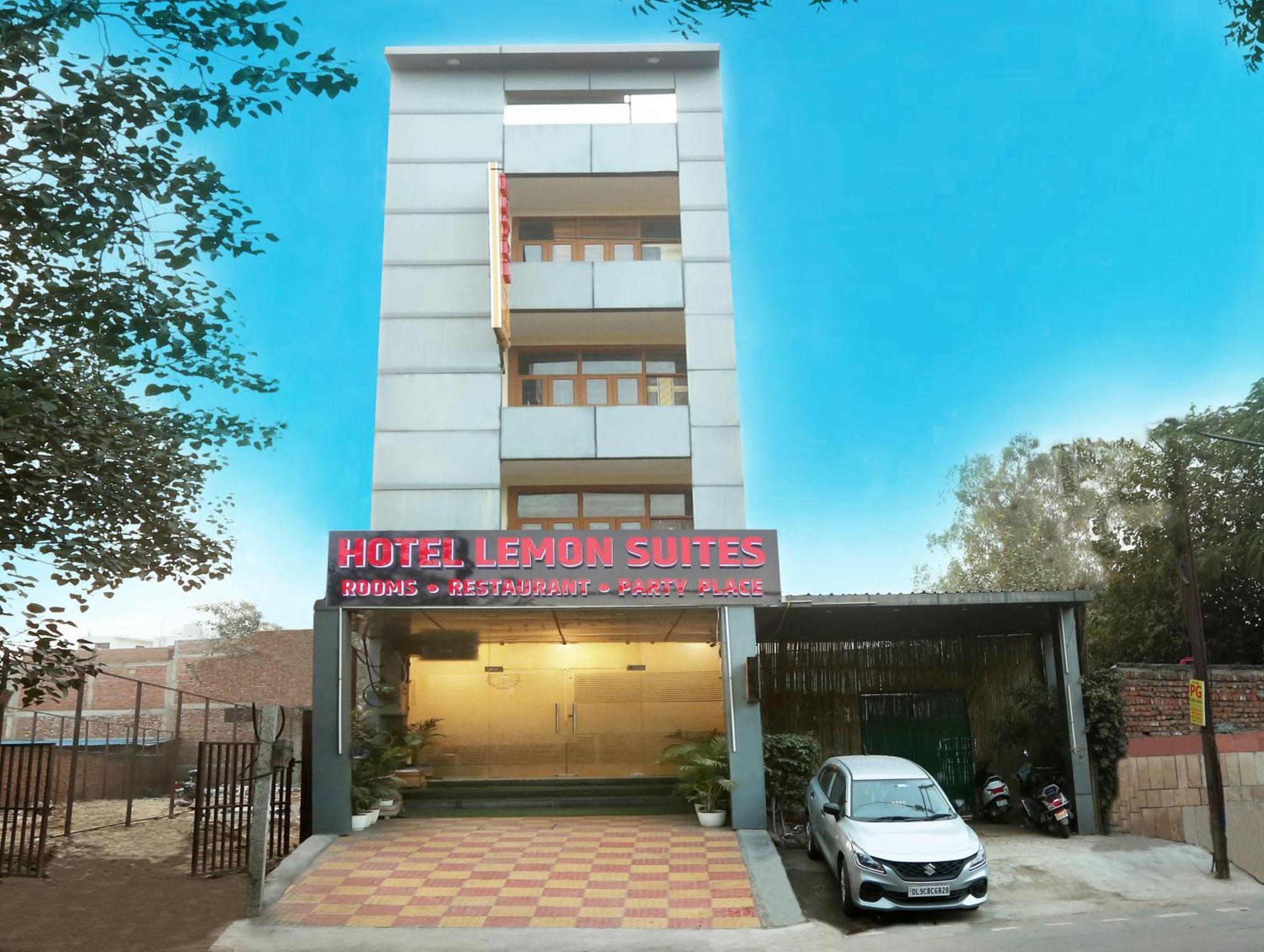Hotel Lemon Suites & Banquet Noida Sector 62 外观 照片